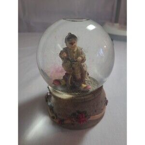 Globe by Kim Andersons